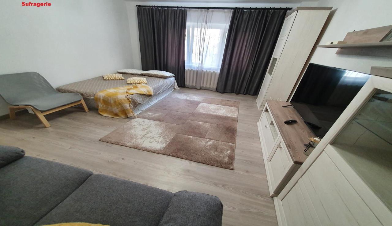 Mia Central Apart, 3 Rooms, 2 Baths, Afi Mall Brasov Ngoại thất bức ảnh